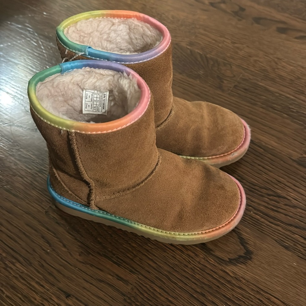 Girls Ugg boots- rainbow trim
